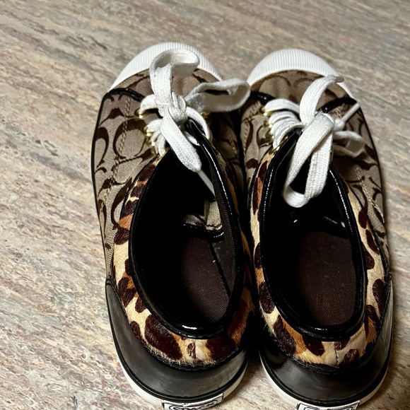 Coach Zorra sneakers with cheetah print on the back - Picture 13 of 16